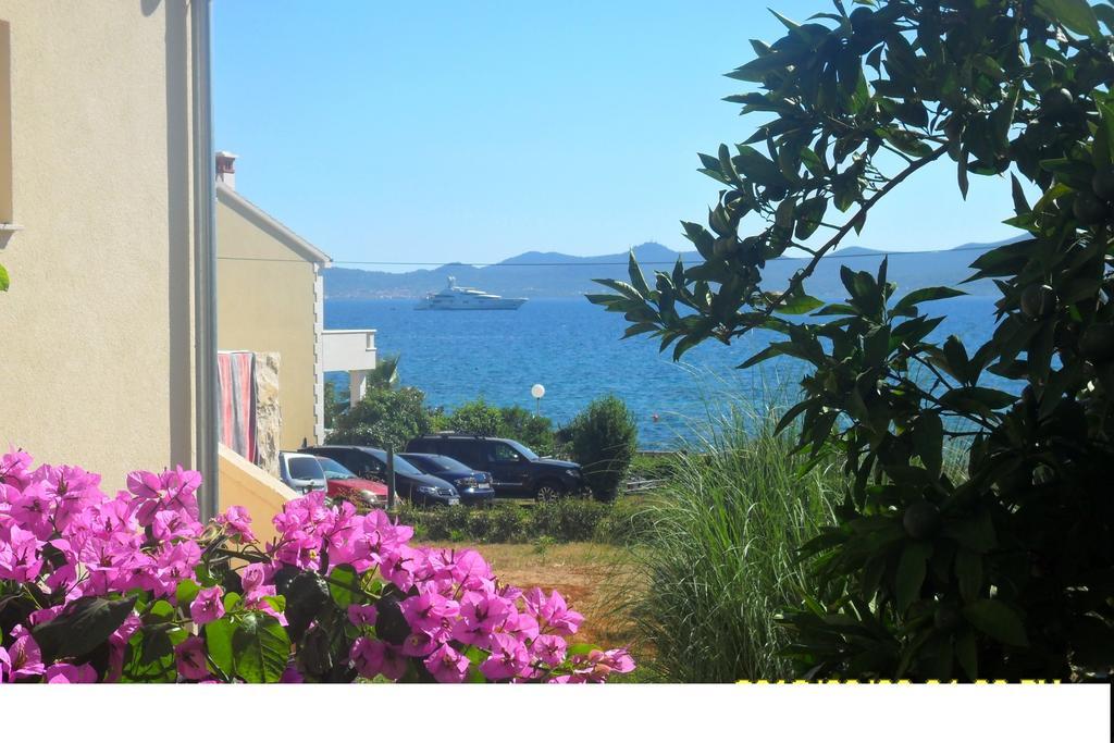 Apartments Nada ザダル エクステリア 写真